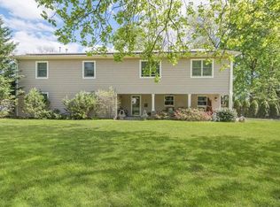 16 Beacon Ln, Rye Brook, NY 10573