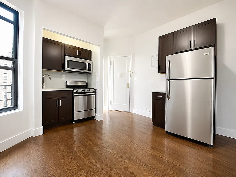 1883 Amsterdam Ave #4C — Photo 1