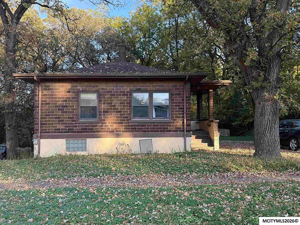 1st image of 805 Elm Dr