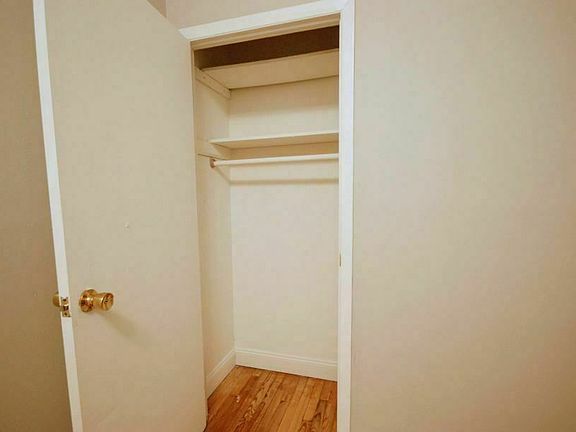5th image of 431 E 9th St APT 9