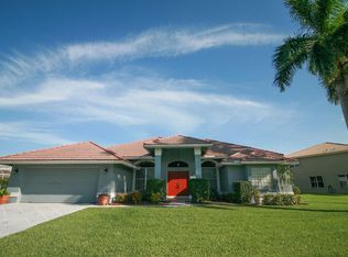 6483 Blue Bay Cir, Lake Worth, FL 33467