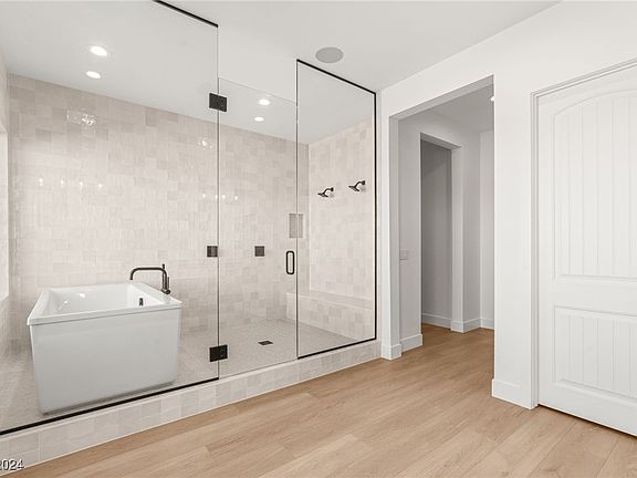 4th image of 6380 Leeland Ct