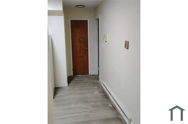 Building Photo - 1720 Wright St #10
