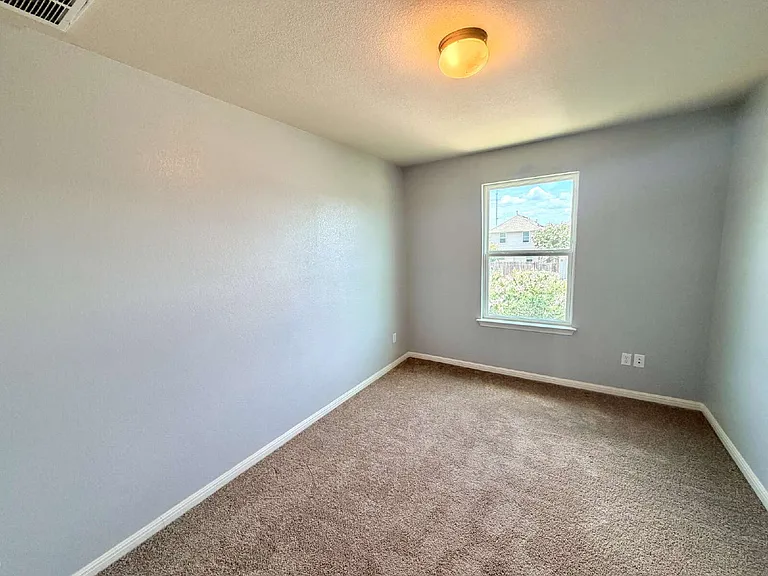 1010 Sand Post Pl — Photo 15