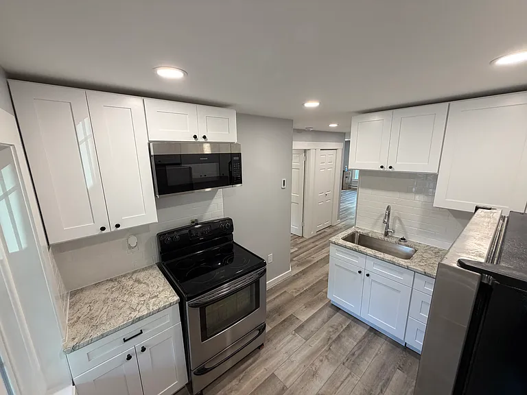 135 W Merrimack St #2 — Photo 15