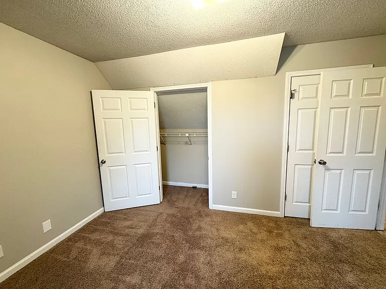 1005 Shadow Ridge Ave — Photo 15