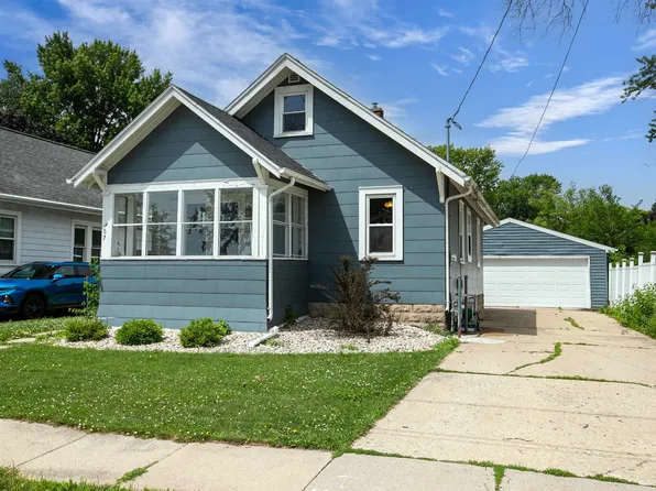 507 Elm St, Neenah, WI 54956