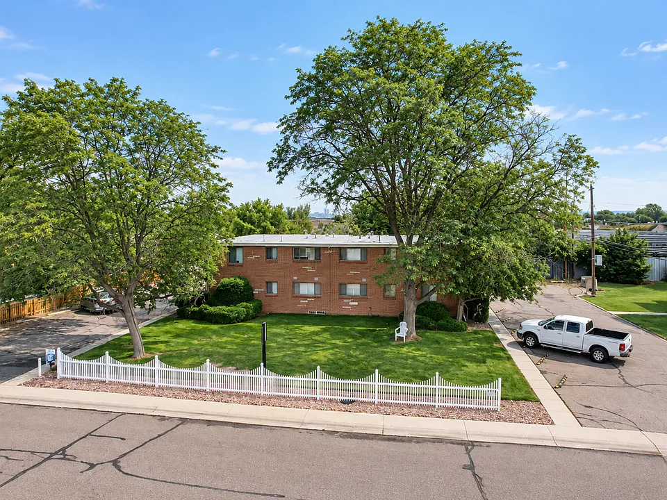 670 Miller Ct