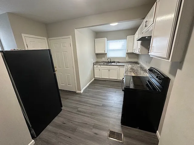 1514 Republic Ave — Photo 5