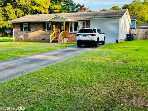 109 King Richard Court, Jacksonville, NC 28546