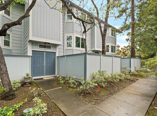 834 Bay St, Mountain View, CA 94041