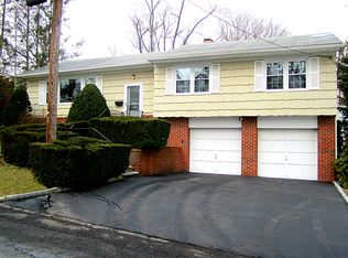 20 York St, White Plains, NY 10607