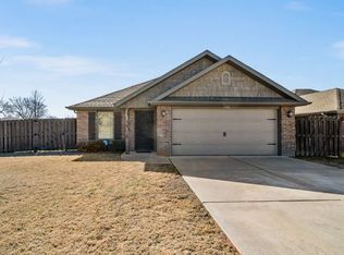 1104 W Berkeley Ave, Rogers, AR 72758