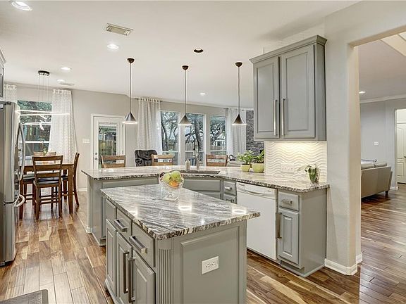 4th image of 11517 Coalwood Ln
