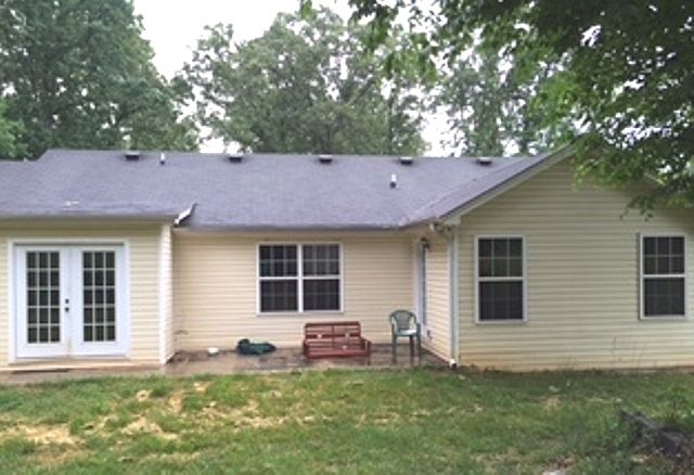 1st image of 523 Mountain Creek Dr