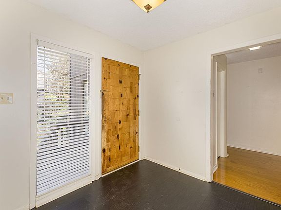 5th image of 125 Inglewood Way