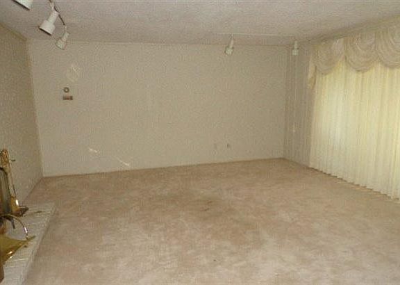 5th image of 3327 Catalpa Dr