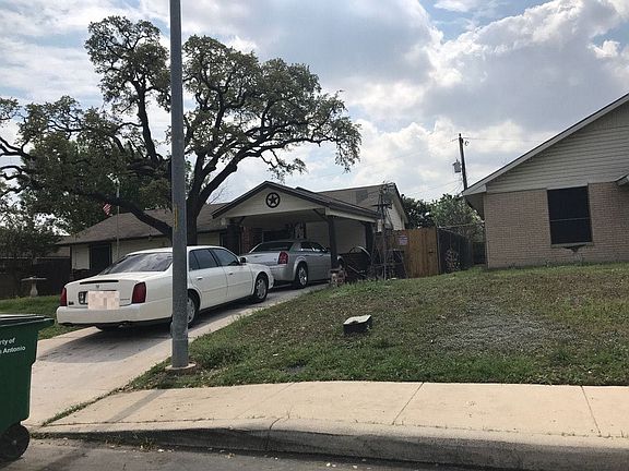 3rd image of 122 Drew Ave