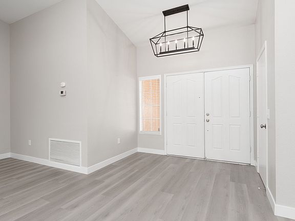 4th image of 8801 Kingsmill Dr