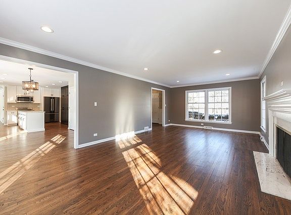 4th image of 550 Standish Dr
