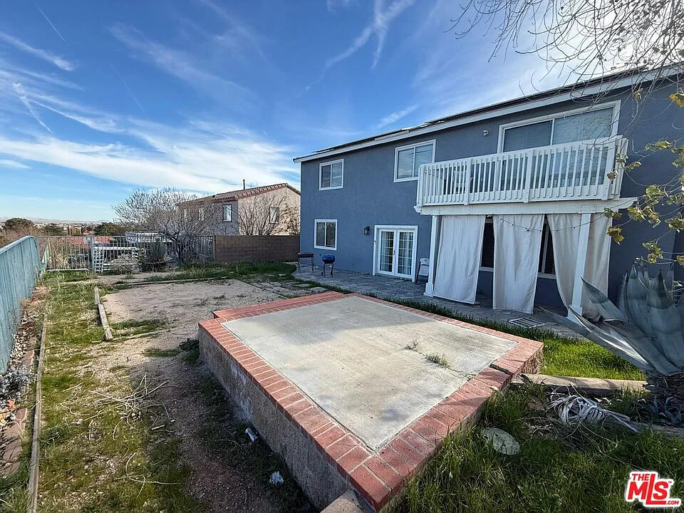 4 bed, 2.0 bath, 2452 sqft, $3,490 — Photo 4