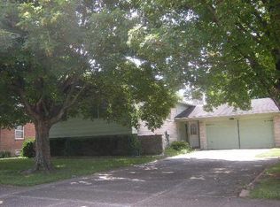 6212 Maywick Rd, Louisville, KY 40272