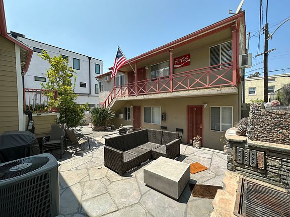 4th image of 1937 Vista Del Mar St #3