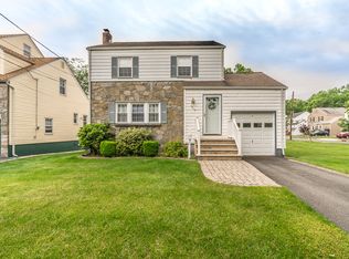 2820 Carol Rd, Union, NJ 07083