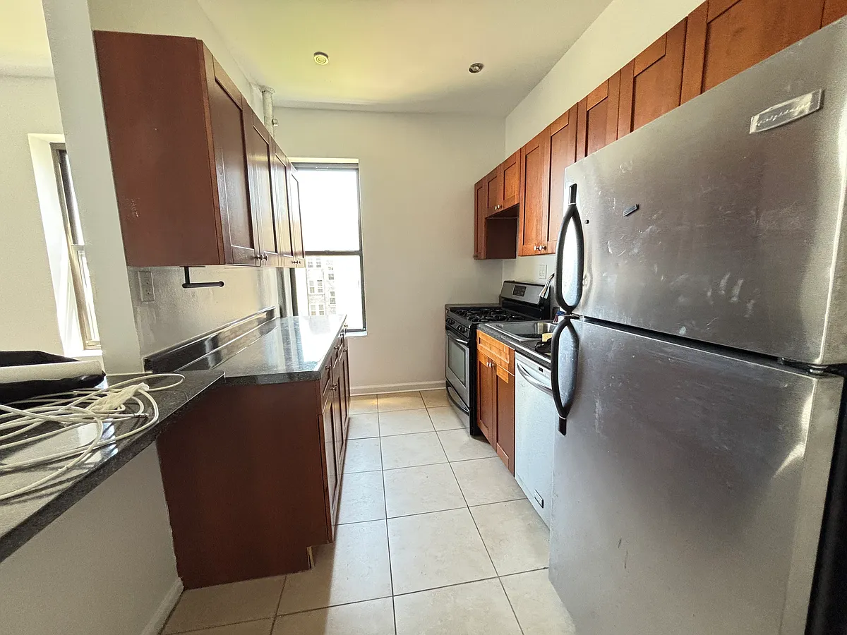 Building Photo - 286 Eastern Pkwy #5D