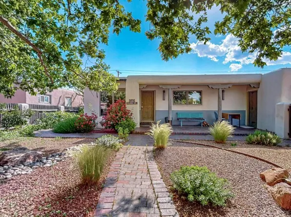 114 Solana Dr, Santa Fe, NM 87501