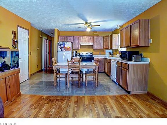5th image of 1218 Chestnut Dr