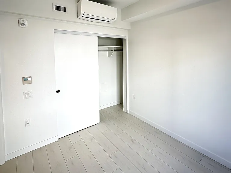 1120 Georgia St E #303 — Photo 14