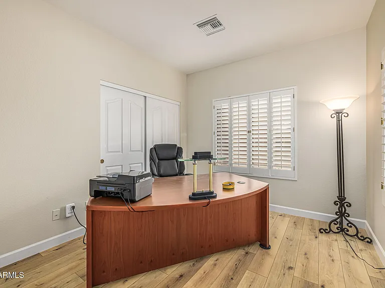 6618 W Honeysuckle Dr — Photo 10