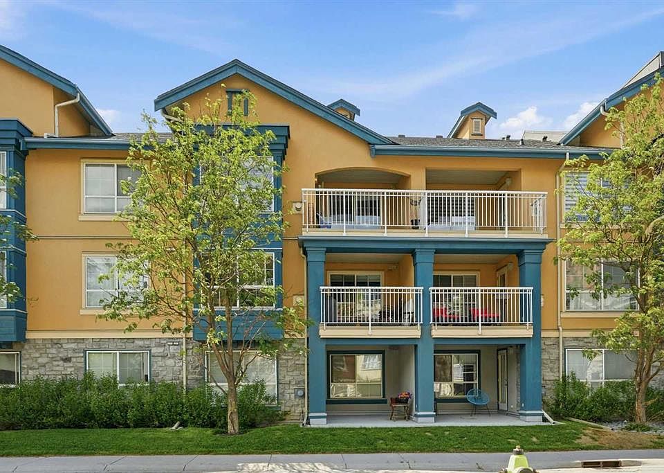 1st image of 25 E Richard Pl SW #312