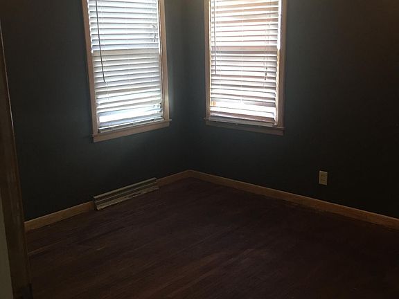 5th image of 52 Faircrest Dr