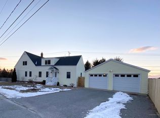 731 Beech Hill Rd, Auburn, ME 04210