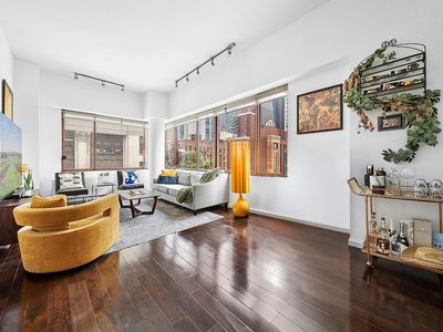 350 W 50th St APT 6T, New York, NY, 10019