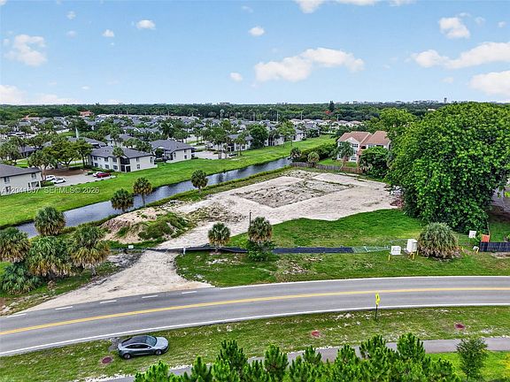 3rd image of 22962 Camino Del Mar