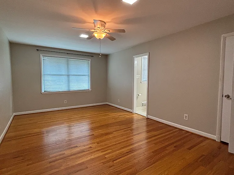 1115 Northwood Rd — Photo 8