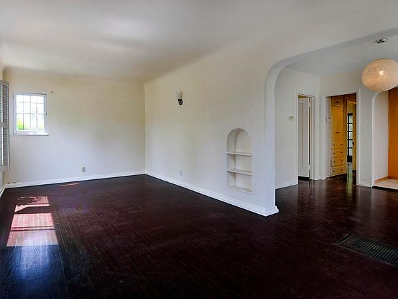 3rd image of 12911 Zanja St