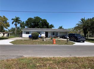 3720 10th St N, Naples, FL 34103