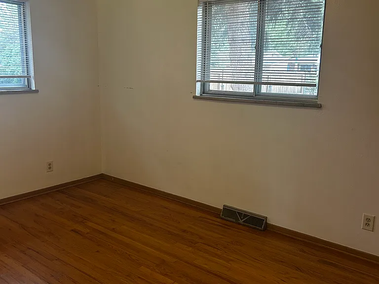 1731 Jewel Dr — Photo 10