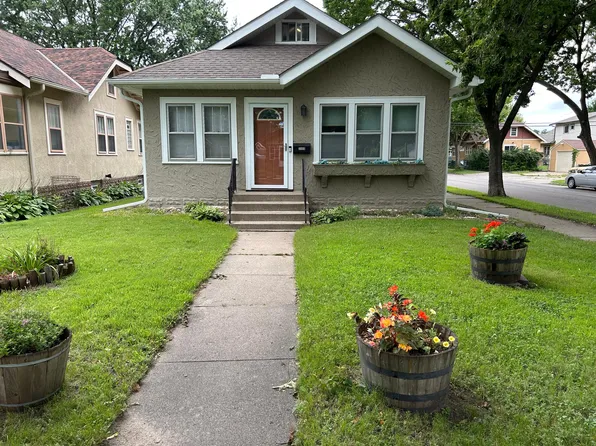 3900 25th Ave S, Minneapolis, MN 55406