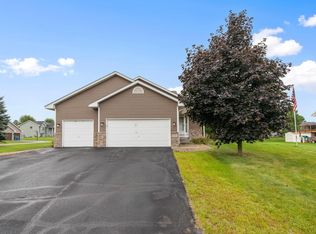 9729 42nd St NE, Saint Michael, MN 55376