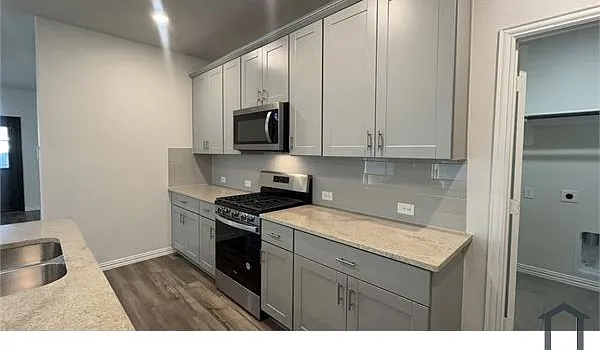 1801 Ash Oak Ln — Photo 17