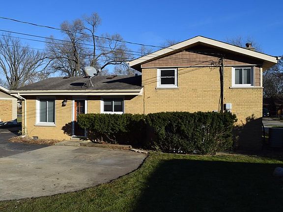 5th image of 746 Dennis Dr