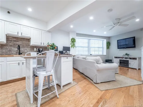 25 Grand Street #164, Norwalk, CT 06851