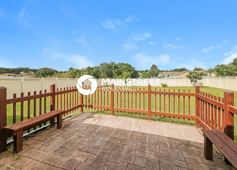 1610 Merrimack Ct — Photo 16