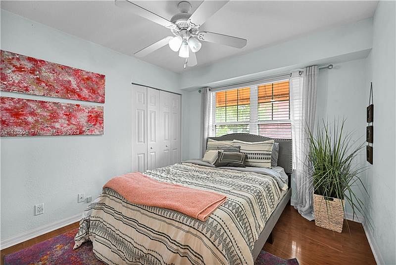 1st image of 638 NW 2nd Ave #638