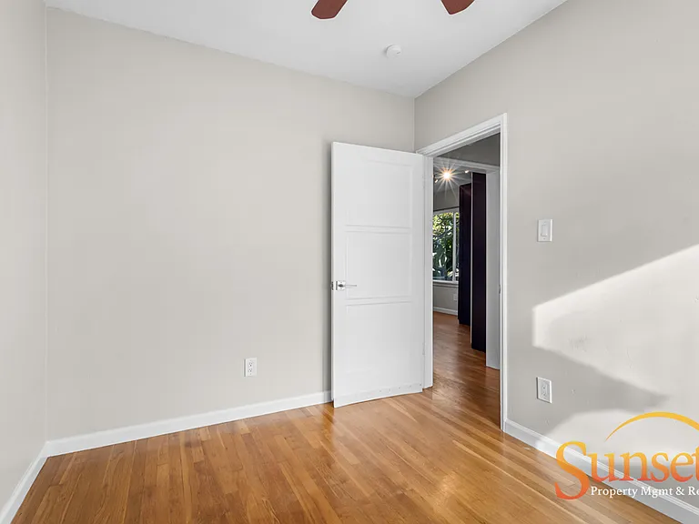 4256 Napier St — Photo 11